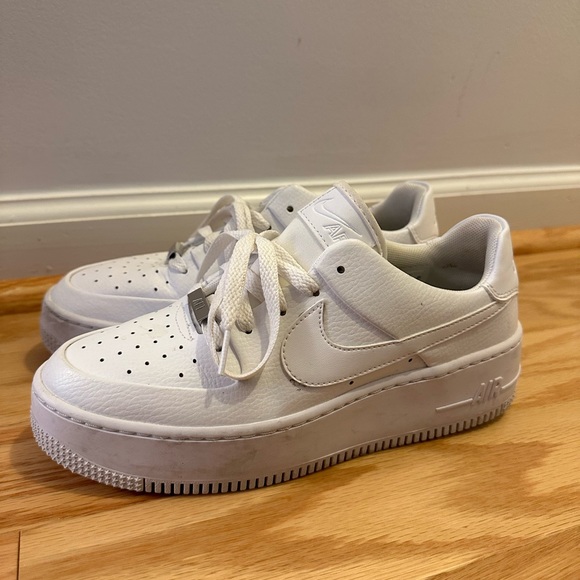 Nike AF1 - Picture 2 of 6